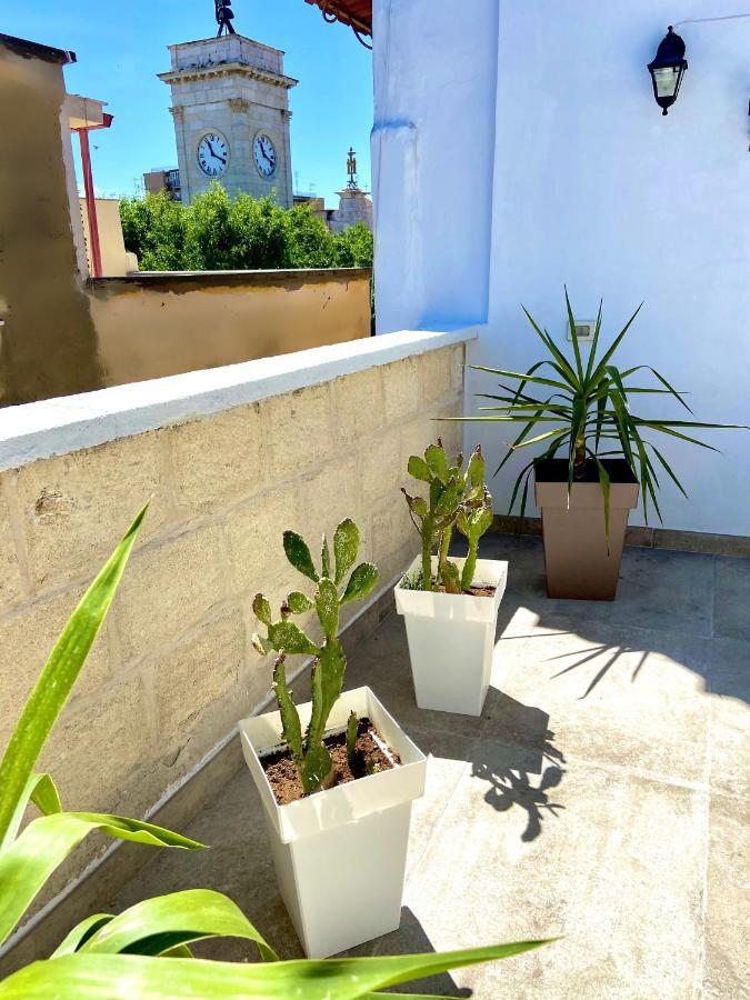 B&B Le Statuine guest house Barletta Extérieur photo