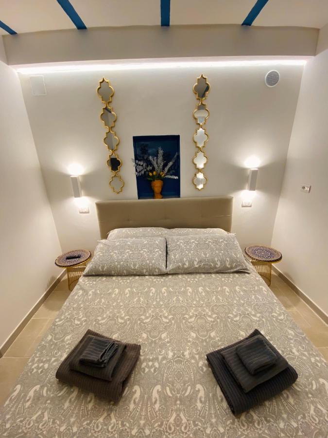 B&B Le Statuine guest house Barletta Extérieur photo